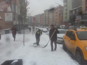 Hakkari’de tuzlama çalışmaları devam ediyor