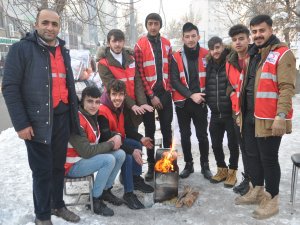 Kızılay ekibinden örnek davranış