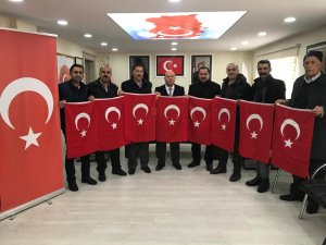 Genel Başkan Er’ bayrağımıza yapılan saygısızlığı kınıyoruz