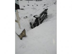 Öğrenci servisi şarampole devrildi: 15 yaralı