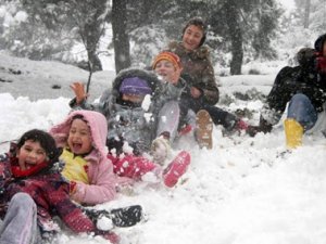Hakkari'de okullar tatil edildi