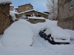 Hakkari'de 73 yerleşim yeri kapandı