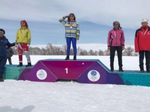 Hakkarili sporcular 18 madalya ile döndü