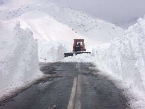 Hakkari-Şırnak karayolu ulaşıma açıldı
