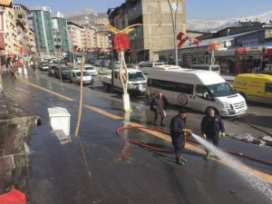 Hakkari’de bahar temizliği devam ediyor