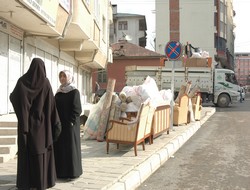 İran'da deprem 7 ölü 45 yaralı