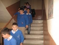 Depremzede öğrencilerin barınma sorunu