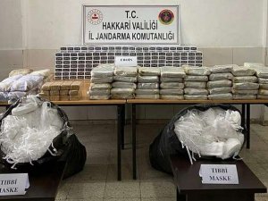 177 kilo eroin ile 10 bin maske ele geçirildi