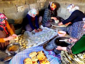 Tandır ekmeğine ilgi arttı...