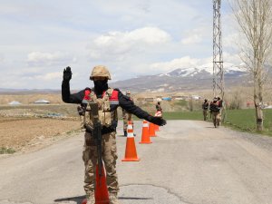 Başkale'de 1 mahalle karantinaya alındı