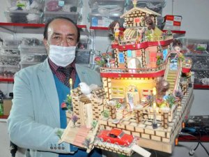 Hayalindeki evin maketini yaptı