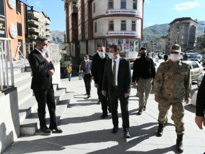 Vali Akbıyık, denetimlerde bulundu