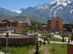 Hakkari Kent Park yeniden temizlendi