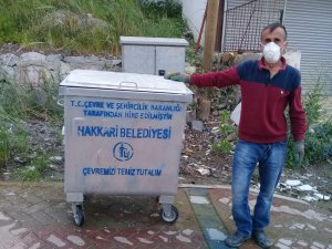 Hakkari'de çöp Konteynerleri yenilendi