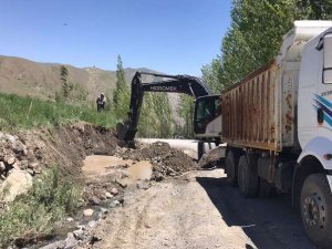 Merzan'da yol çalışması başlatıldı
