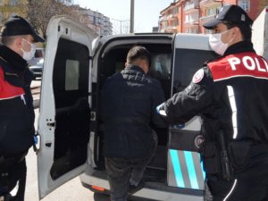 Yasağa uymayan 111 kişiye para cezası