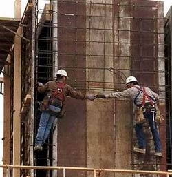 OKUL TAVANI ÇÖKTÜ VE 2 YARALI İDDİASI