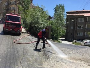 Merzan yolu tazyikli suyla yıkandı