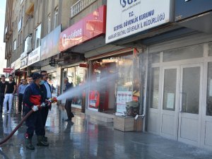 Hakkari’de dezenfekte çalışmaları sürüyor