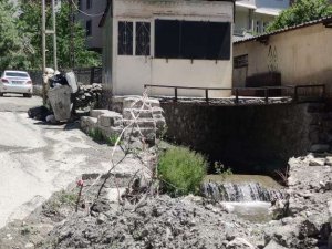 Kentin görünümünü bozan barakalar kaldırıldı