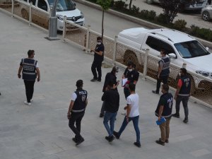 Hakkari'de polis ekipleri denetimleri artırdı