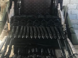 Yüksekova'da çok sayıda silah ele geçirildi