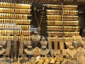 Kuyumcular altının geleceği hakkında kararsız