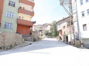 Hakkari’de yüzey sertleştirici beton uygulaması
