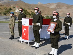 Şehit Yıldırım için Hakkari’de tören düzenlendi