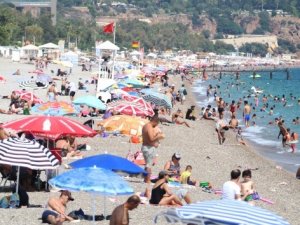 Sosyal mesafe ve maske unutuldu