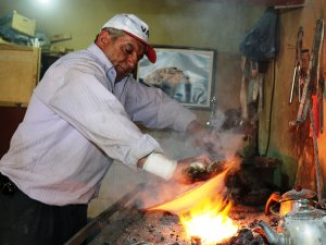 Son kalaycı ustası zamana direniyor