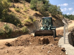 Çukurca Belediyesinden yol yapım çalışması