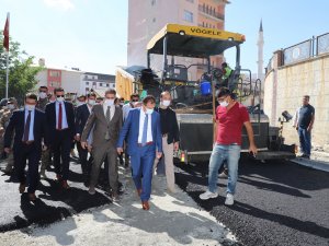 Vali Akbıyık, asfalt çalışmalarını denetledi