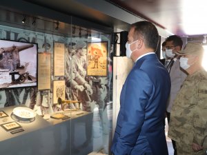 Çanakkale Savaşları Mobil Müzesi Hakkari’de