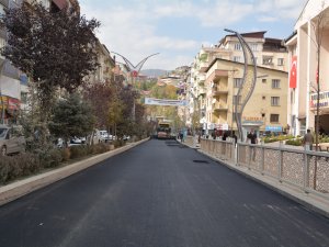 Bulvar caddesi sıcak asfaltla kaplandı