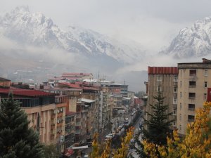 Sümbül Dağı karla kaplandı