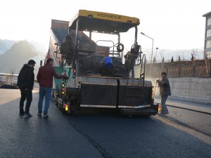 Hakkari üniversitesi kampüs alanı asfaltlandı