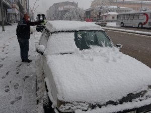 Lapa lapa kar yağışı