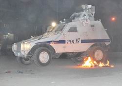 HAKKARİ/DE 4 KİŞİ TUTUKLANDI