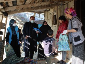 Kardeş Şehir Manisa’dan Hakkari’ye yardım eli