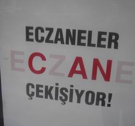 HAKKARİ'DE ECZANELER KEPENK KAPATTI