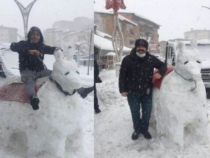 Kardan eşek yapıp bindiler