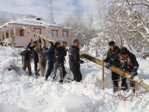 VEDAŞ ekipleri kar mesaisinde