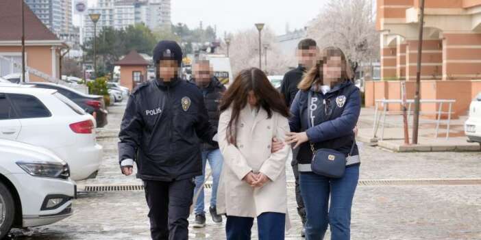 Bebeğine çöpe atan anne tutuklandı