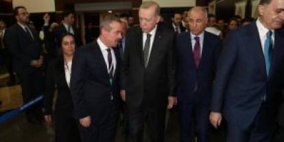 AK Parti Hakkari Teşkilatı Ankara'ya çıkarma yaptı