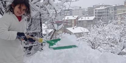 Hakkari'de kartpostallık kar manzaraları