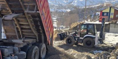 Hakkari’de kış ortasında PMT çalışmaları sürüyor