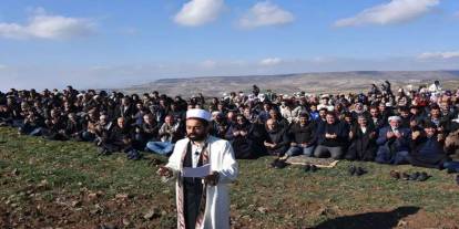 Çiftçiler kurban kesti, yağmur duasına çıktı