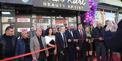 Hakkari’de “Helin Kurt Beauty Artist” Hizmete açıldı