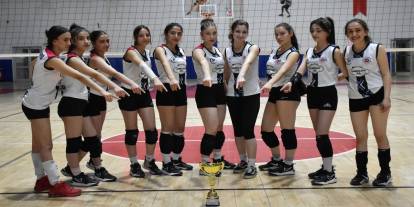 Hakkari Sportif Faaliyetler Kadın Voleybol Takımı gençler grup müsabakalarında